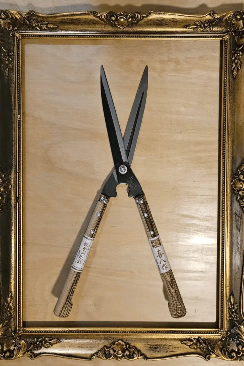 Yoshioka Hamono-Hedging shears and loppers - East-West Tools