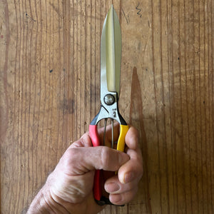 Tobisho Topiary Clippers 270mm – straight blade topiary clippers held in hand, showing grip and scale