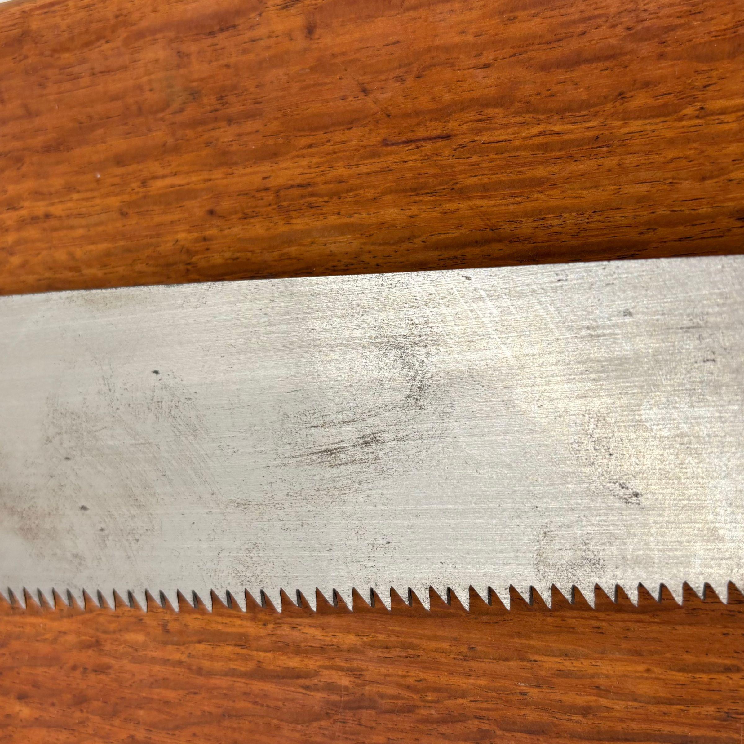 Close-up of coarse teeth on vintage Japanese anabiki saw blade
